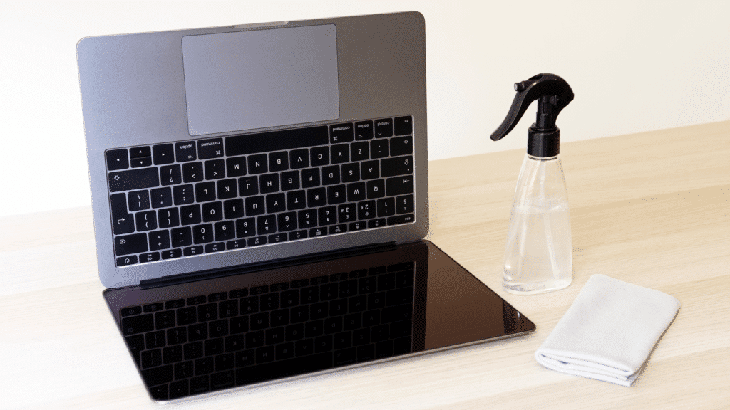 macbook screen and keyboard cleaner