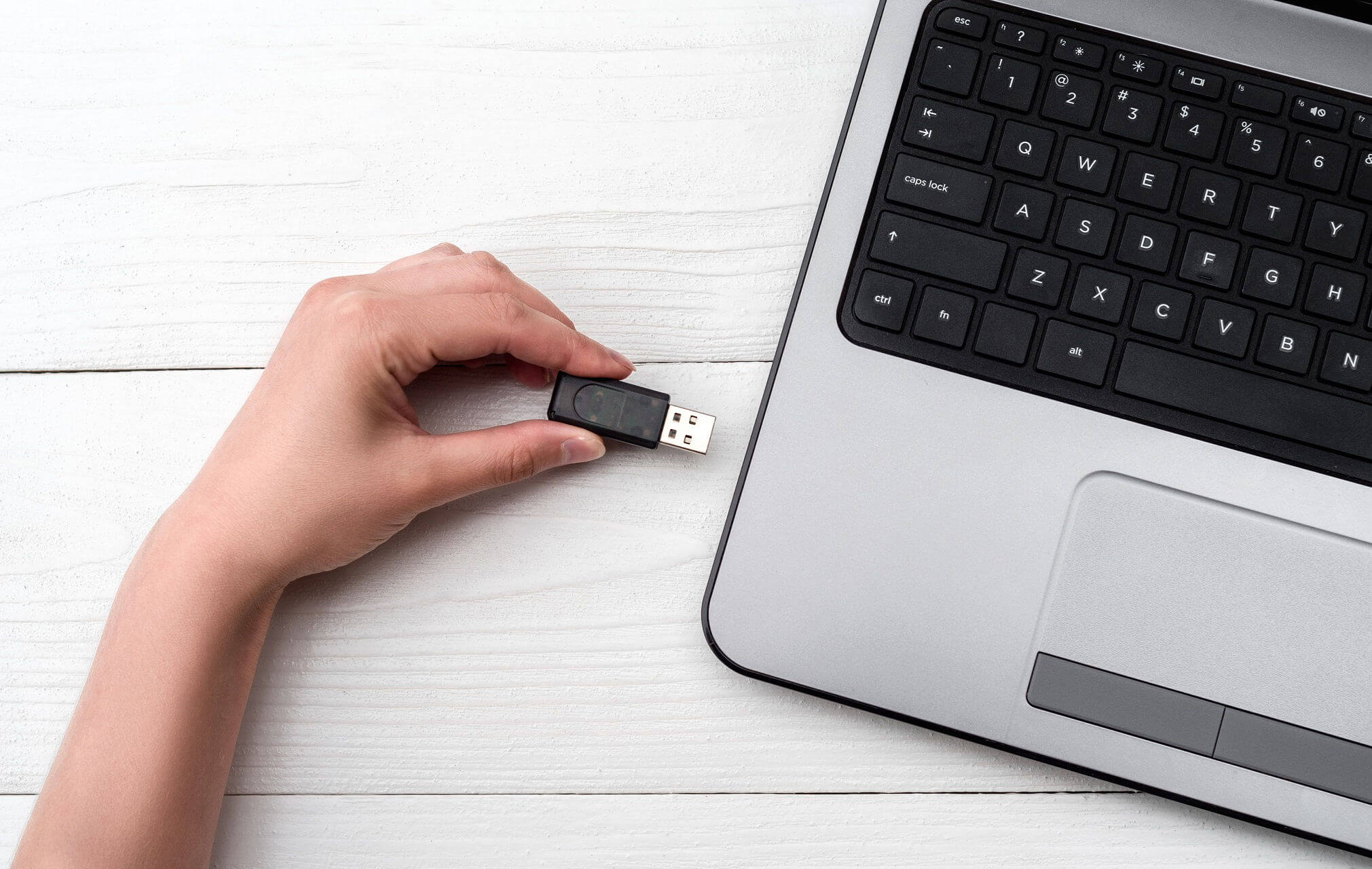 How to Recover Deleted Files from USB Flash Drive? [2022]